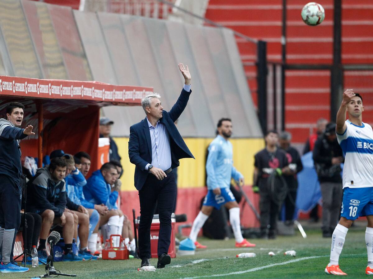 Denuncian a la UC por mal uso de tablet en su cuerpo técnico en el clásico ante Colo Colo