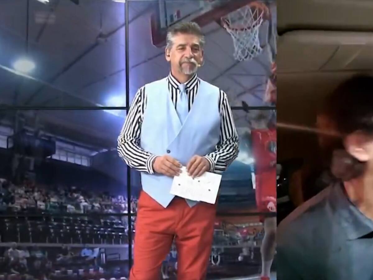 Robo en vivo y en directo: periodista mexicano es asaltado con arma durante transmisión de programa deportivo