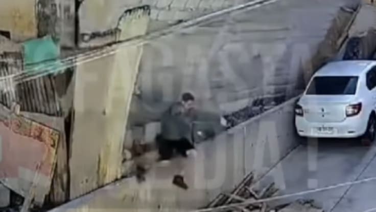 Se salvó de milagro: joven logra arrancar antes de ser aplastado por un muro en Antofagasta