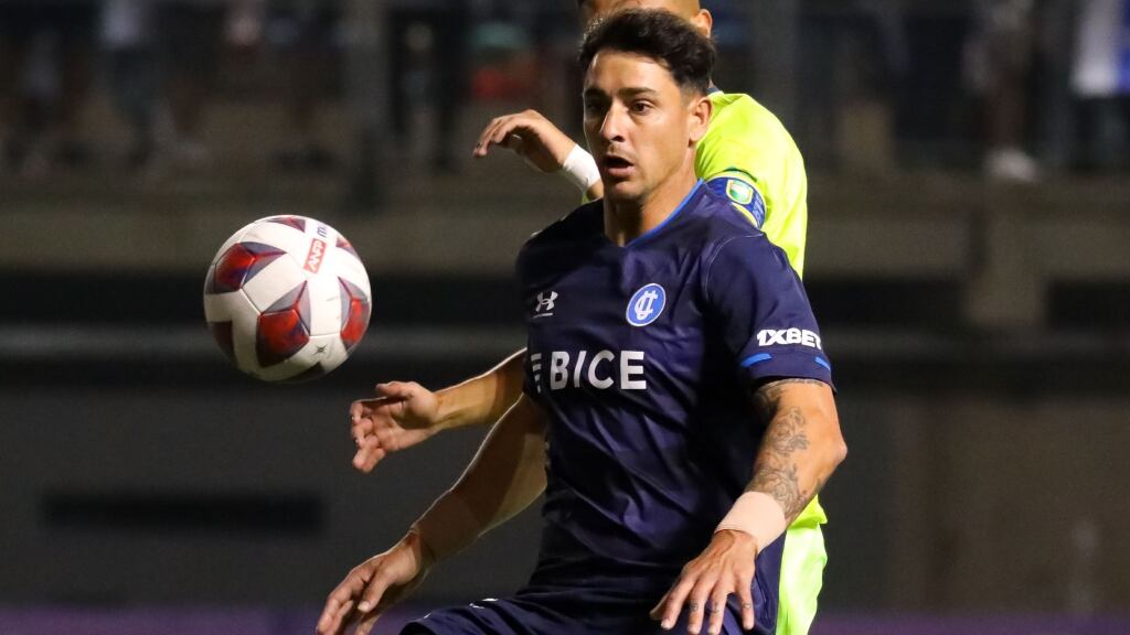 Fernando Zampedri descarta que el Clásico Universitario sea "un punto de inflexión" para la UC: "El torneo es muy largo todavía"