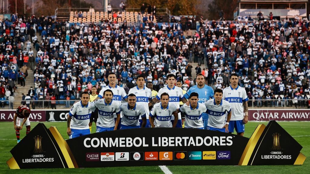 La duda en la formación con que Universidad Católica viajó a Lima para enfrentar a Sporting Cristal