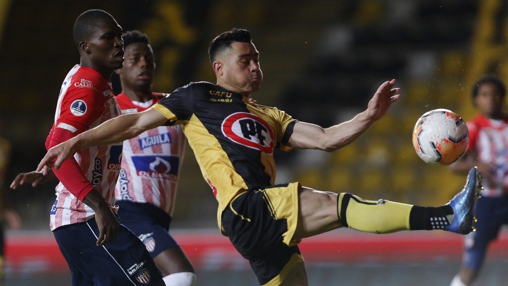 16 DE DICIEMBRE DE 2020/COQUIMBO, durante el partido valido por los cuartos de final vuelta de la Copa Conmebol Sudamericana 2020, entre Coquimbo Unido y Junior de Barranquilla, disputado en el Estadio Francisco Sanchez Rumoroso.
FOTO: STAFF IMAGES/CONMEBOL VIA AGENCIAUNO