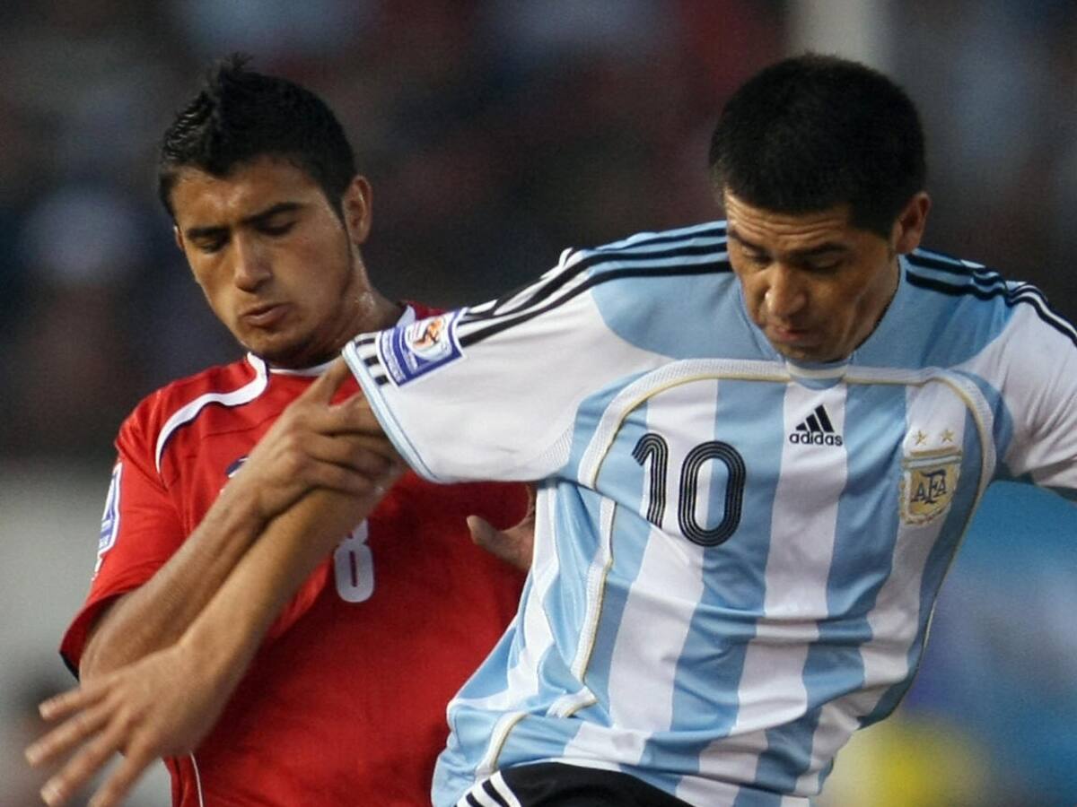 «Arturo Vidal nació para jugar en Boca Juniors»: Román Riquelme alucina con el fichaje del chileno