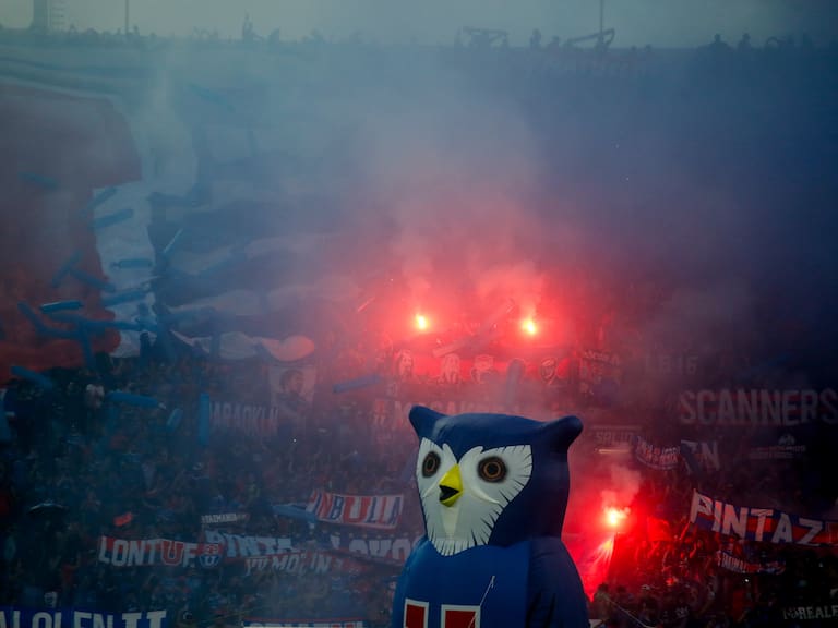 La alegría azul, el lamento cruzado: las dos caras del clásico universitario en un registro