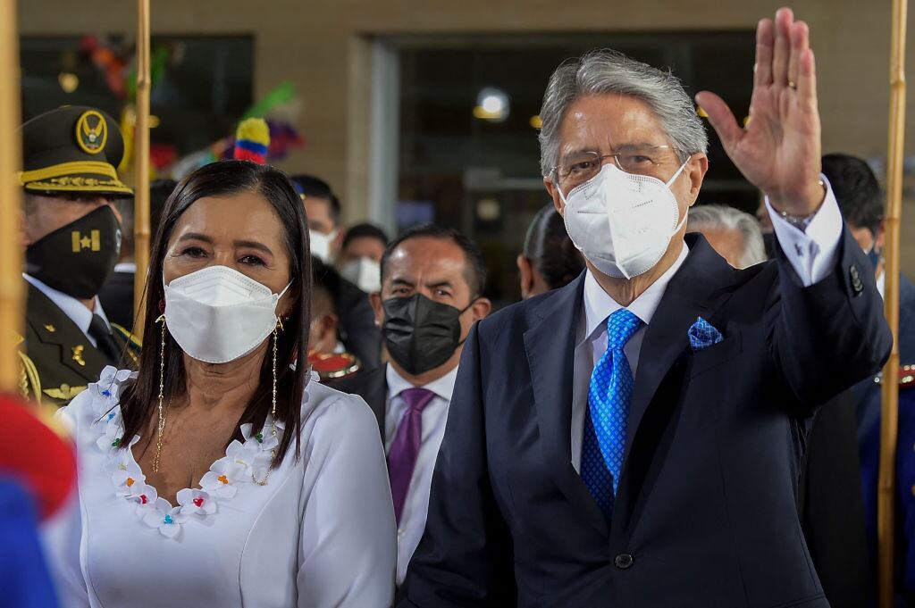 La legisladora Guadalupe Llori junto al presidente ecuatoriano Guillermo Lasso