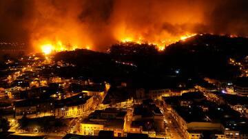 Megaincendio en Valparaíso: tribunal acoge solicitud de ampliar el plazo de investigación