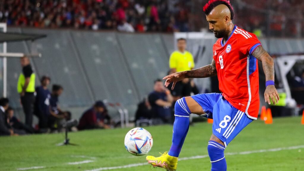 Arturo Vidal valora la renovación del plantel en La Roja: "Los más jóvenes nos tienen que ayudar a correr"