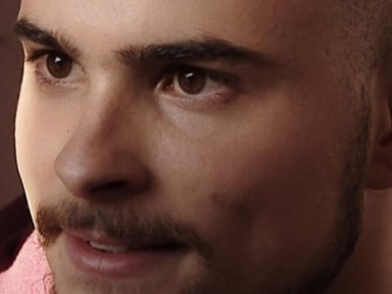 Augusto Schuster cambió la privacidad de su Instagram luego de escenas gay en Juegos de poder