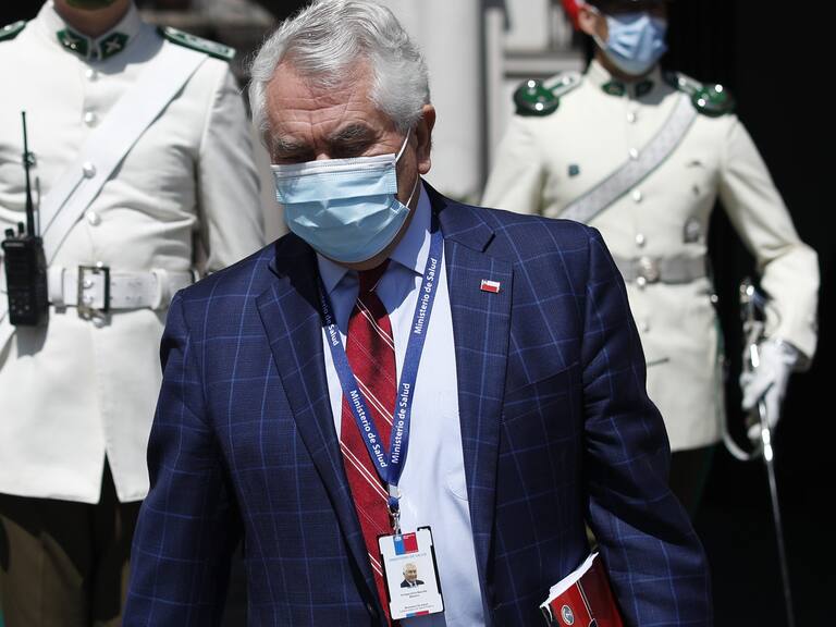 Corte Suprema pidió a Paris que expliqué por qué no entregó los correos de Mañalich