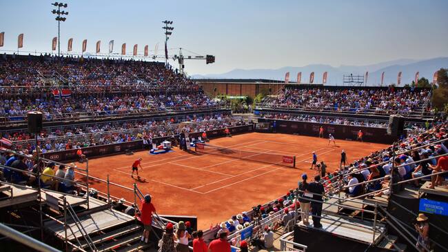 1 de Marzo 2020/ SANTIAGO
Imagen Panormica del estadio lleno, durante juego del tenista Casper Ruud (NOR) por la final contra el jugador Thiago Seyboth (BRA), valido por la ATP 250 Santiago, realizado en las canchas de tenis del Club Universidad Catlica en San Carlos de Apoquindo, ubicada en la Comuna de Las Condes
FOTO: Jose Francisco Zuiga /AGENCIAUNO
