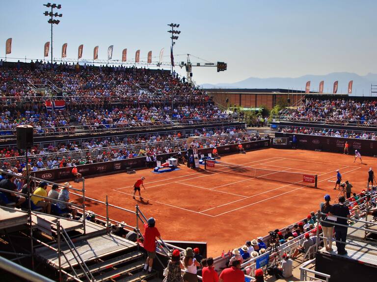 1 de Marzo 2020/ SANTIAGO
Imagen Panormica del estadio lleno, durante juego del tenista Casper Ruud (NOR) por la final contra el jugador Thiago Seyboth (BRA), valido por la ATP 250 Santiago, realizado en las canchas de tenis del Club Universidad Catlica en San Carlos de Apoquindo, ubicada en la Comuna de Las Condes
FOTO: Jose Francisco Zuiga /AGENCIAUNO