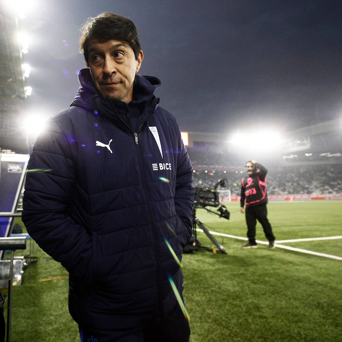 A Garnero le preguntan si la cancha del Claro Arena es culpable de las lesiones en la UC y esto dice: contundente