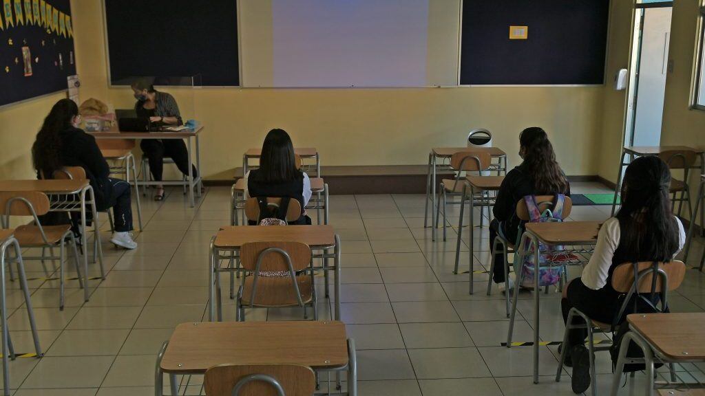 01 de Marzo de 2021 / IQUIQUE Algunas alumnas del Liceo María Auxiliadora iniciaron sus clases presenciales.
FOTO: CRISTIAN VIVERO BOORNES/AGENCIAUNO
