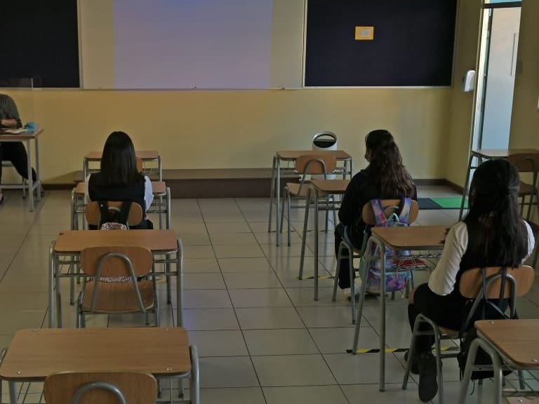 01 de Marzo de 2021 / IQUIQUE Algunas alumnas del Liceo María Auxiliadora iniciaron sus clases presenciales.
FOTO: CRISTIAN VIVERO BOORNES/AGENCIAUNO