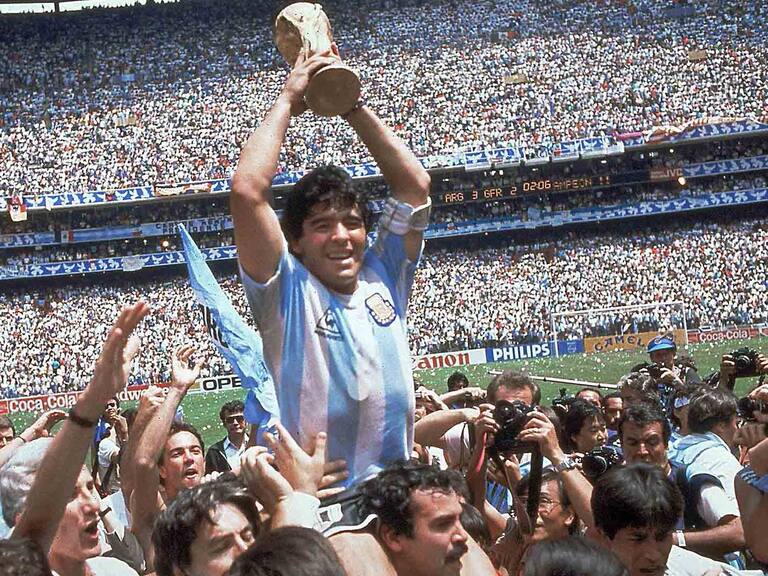 Sergio Vásquez tras las muerte de Maradona: «Como humano cometió errores, como deportista ninguno»
