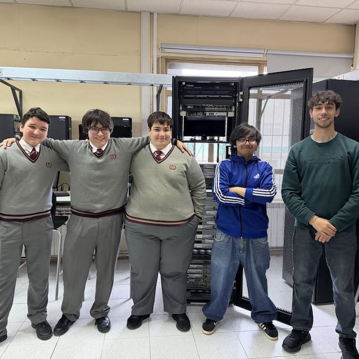 Estudiantes chilenos de nivel mundial: instituto de Punta Arenas logra importante certificación internacional