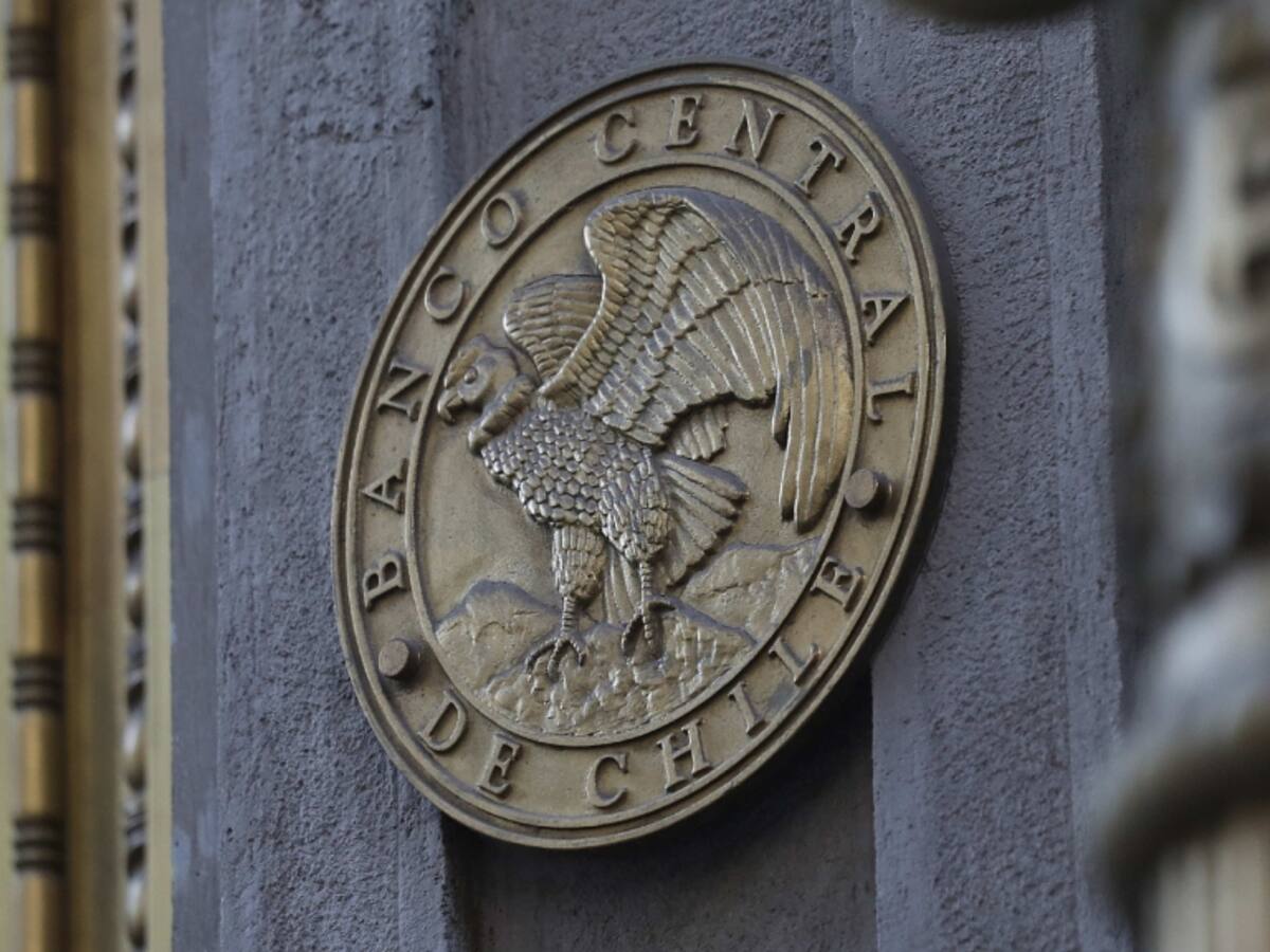 Banco Central reduce proyección de crecimiento durante 2023 e inflación disminuye, pero «sigue alta» según el último IPoM