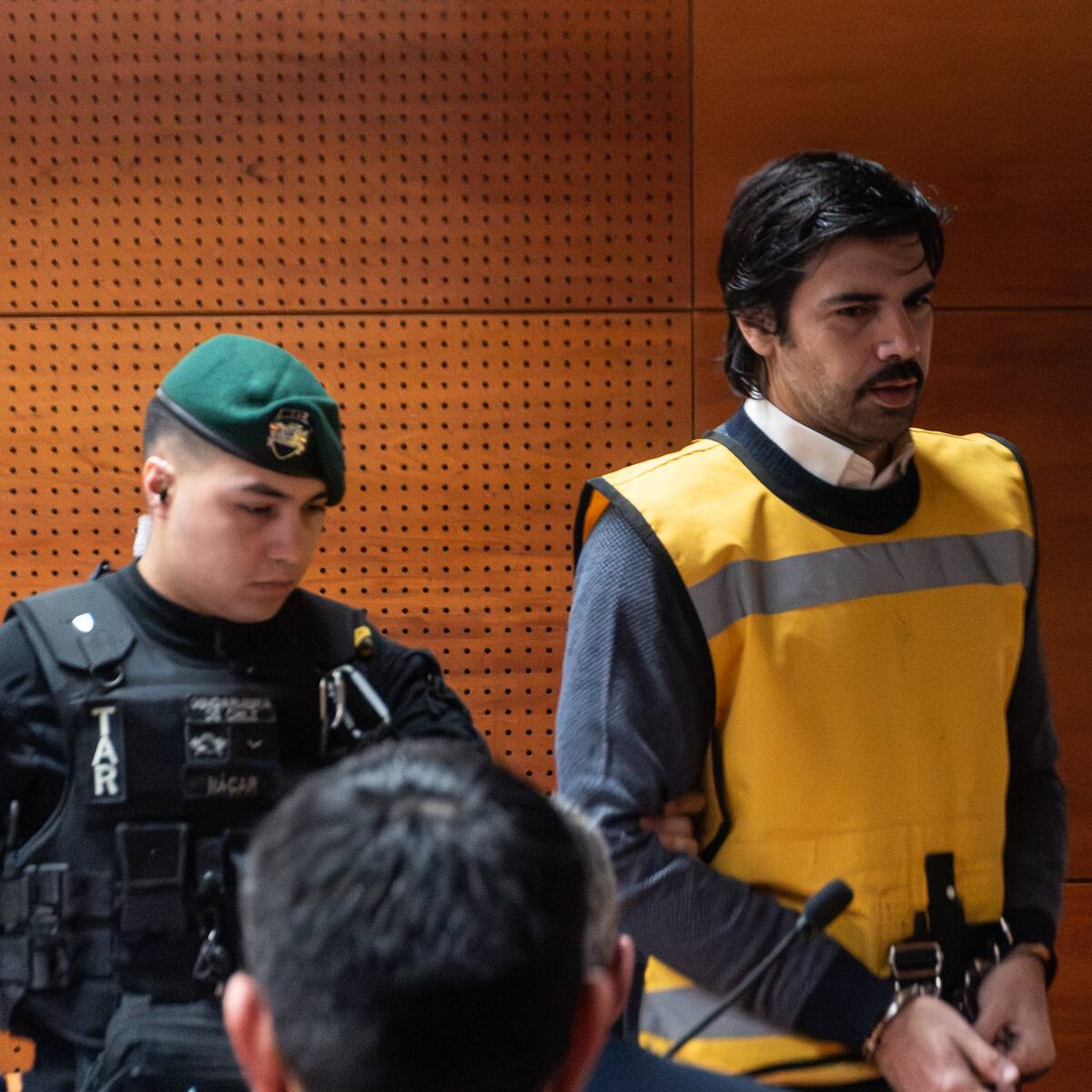 Joaquín Lavín León seguirá en Capitán Yáber: tribunal aplaza hasta el lunes decisión sobre prisión preventiva