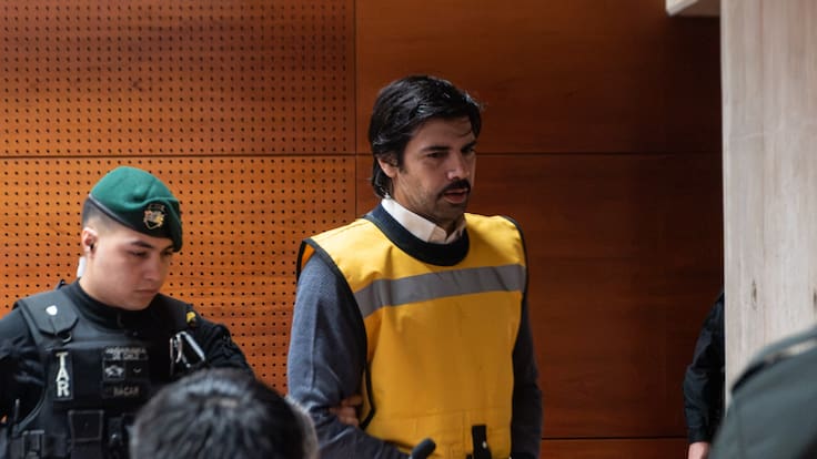 Joaquín Lavín León seguirá en Capitán Yáber: tribunal aplaza hasta el lunes decisión sobre prisión preventiva