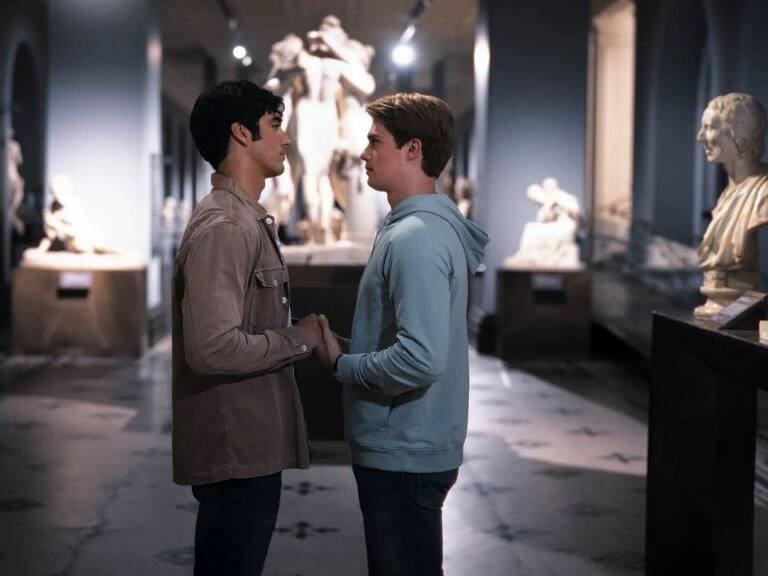 Rojo, blanco y sangre azul - serie prime video - tráiler