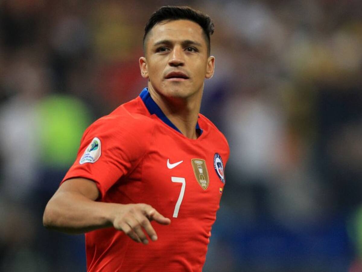 Alexis Sánchez envió saludo a vecinos de Ñuñoa y llamó a quedarse en casa