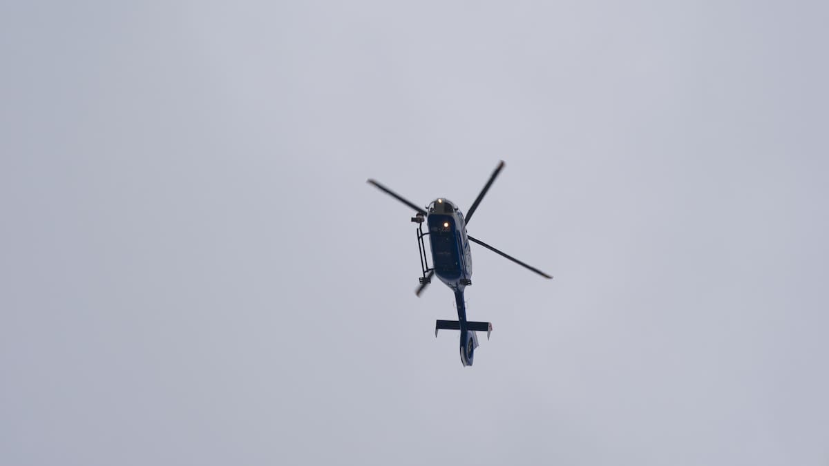 Helicóptero capota en el Cajón del Maipo: piloto fue evacuado y está fuera de riesgo vital