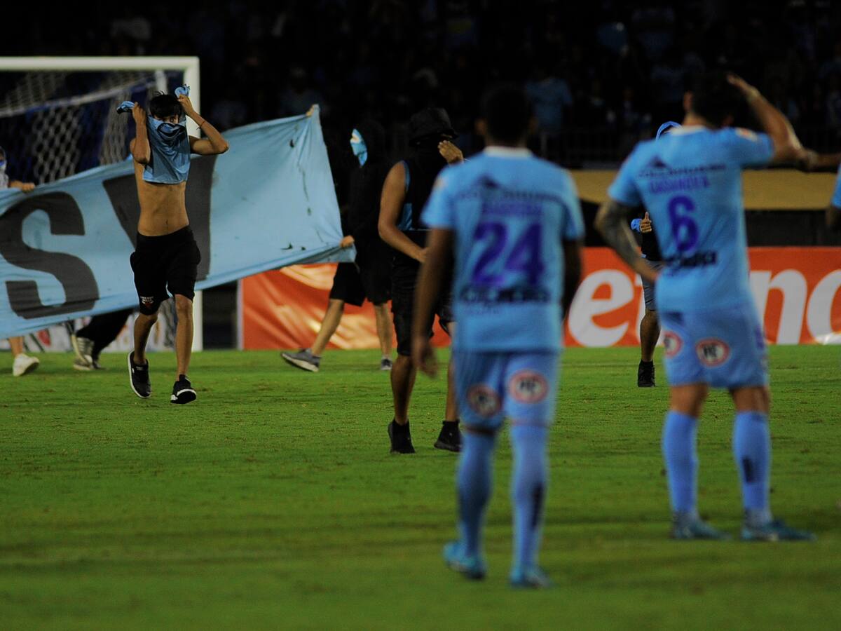 “No están las condiciones de seguridad”: ‘Hinchas’ de Deportes Iquique suspendieron el partido ante Unión Española