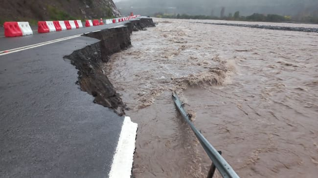 Río Teno a plena capacidad.