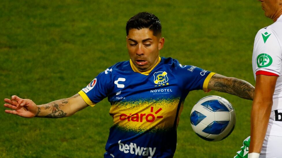 César Valenzuela aterriza en la Primera B: es nuevo refuerzo de Unión San Felipe