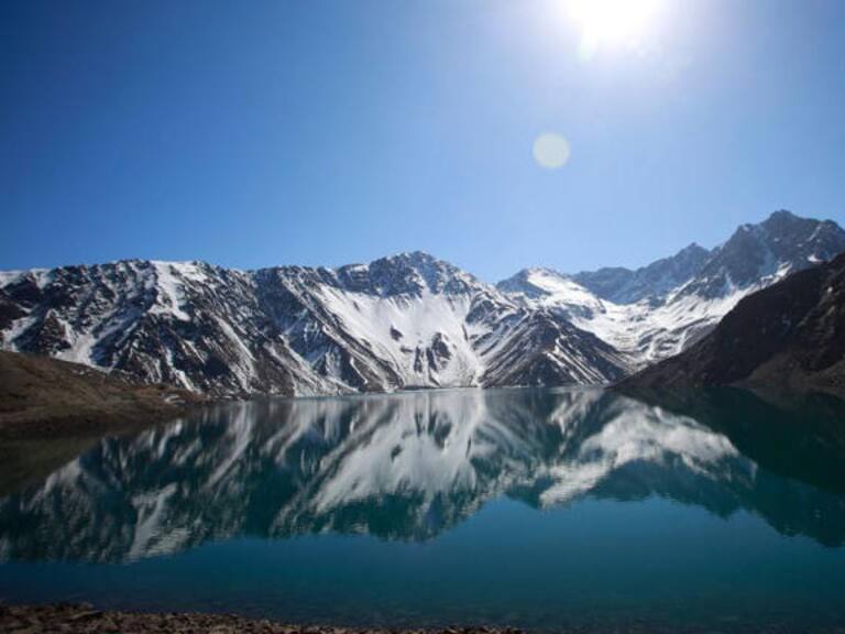 Así se ve el embalse El Yeso en la región Metropolitana de Chile: tiene el 89% de su capacidad ocupada tras las lluvias