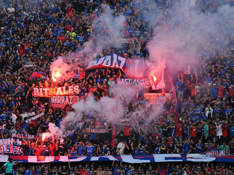 Rechazan recurso de protección contra Azul Azul por “derecho de admisión” contra fanáticos que ingresaron sin autorización al Nacional