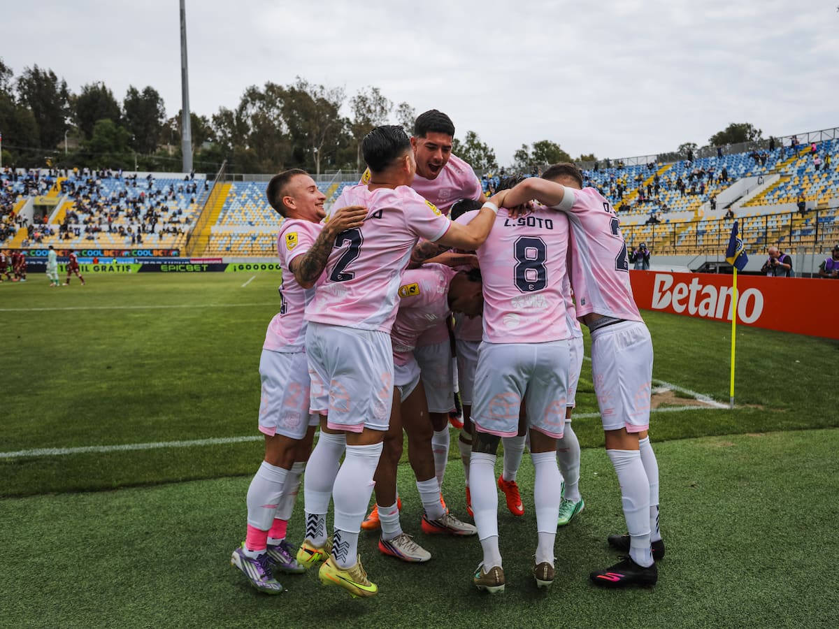 Everton acecha a la U y la UC en la pelea por el “Chile 2”: triunfo épico en Viña del Mar