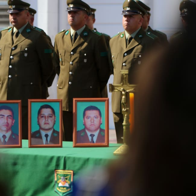 Funerales de los tres carabineros asesinados en Cañete se realizan este martes
