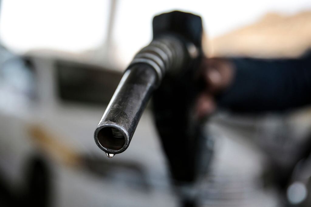 Una estación de gasolina se queda sin combustible en Yemen