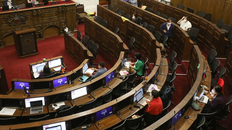 14 de ABRIL de 2022/ SANTIAGOHemiciclo de la Cámara de Diputados, durante la Sesión de Derechos Fundamentales en la Convención Constitucional, que se realiza en el ex congreso Nacional.
FOTO: Diego Martin/AGENCIAUNO