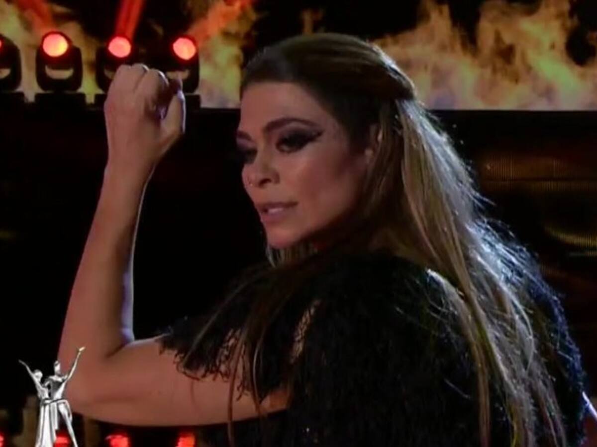 Antonella Ríos lució la mascarilla que ella creó en su presentación de Bailando por un sueño
