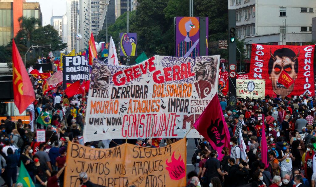 Multitudinaria marcha en contra de Bolsonaro en la ciudad de Sao Paulo