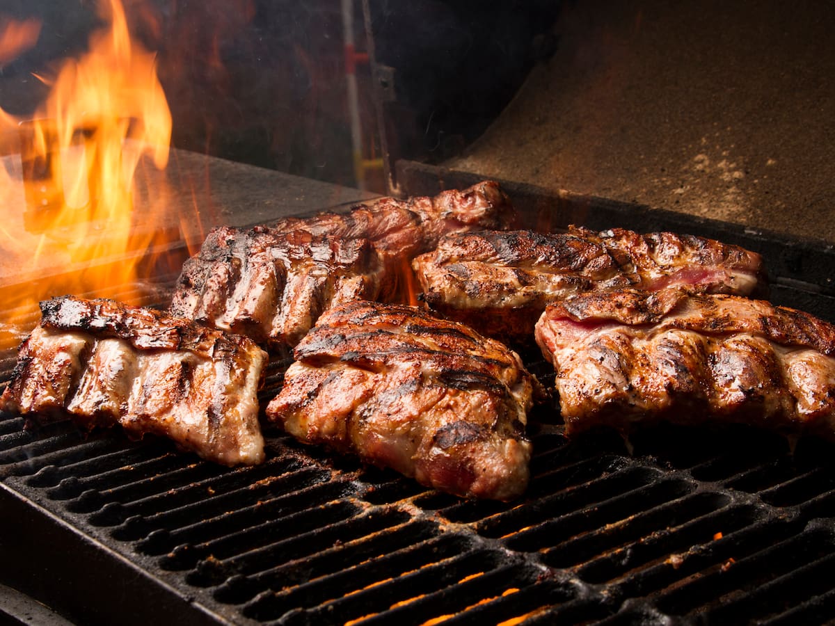 Los mejores cortes de carnes económicos para asados: Revisa cuáles son y sus precios en supermercados