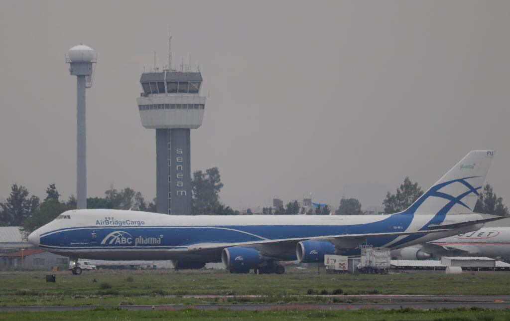 Aviones detenidos en el aeropuerto internacional de Ciudad de México