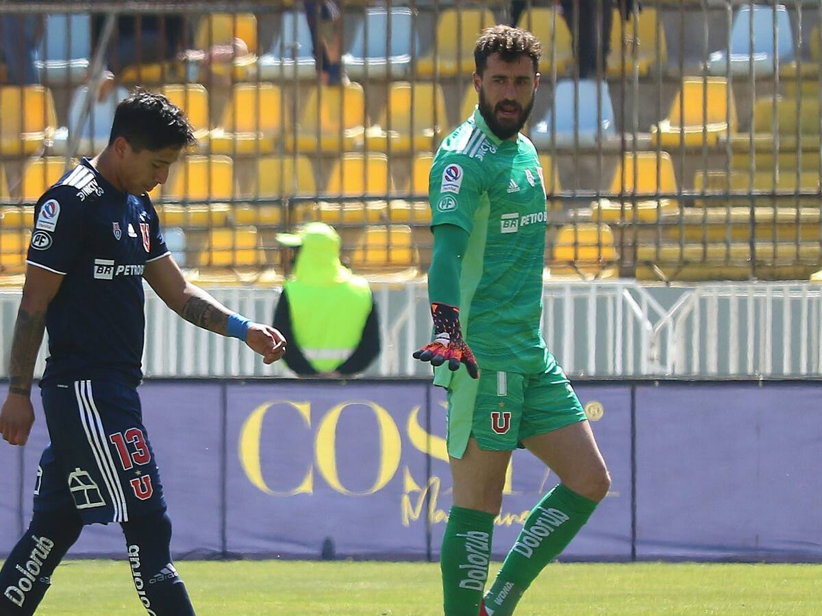 Durísima sanción: Camilo Moya recibió dos fechas de suspensión tras ser expulsado ante Everton