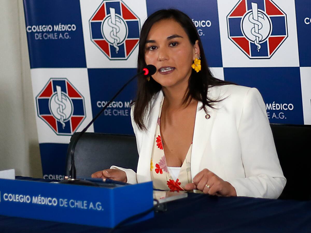 Colegio Médico agradeció aplausos de la ciudadanía en apoyo a funcionarios de la salud