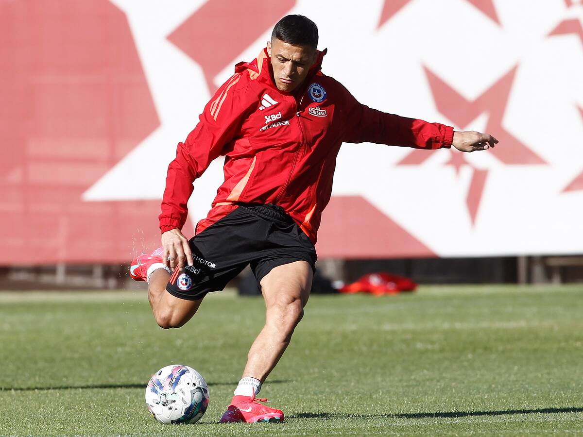 ¿Alexis a la banca? La inesperada formación que practicó Gareca para el duelo ante Paraguay