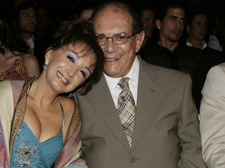 Maria Antonieta de las Nieves and guest during Dame Chocolate Novela Premiere - Arrivals at Telemundo Studio B in Miami, Florida, United States. (Photo by John Parra/WireImage)