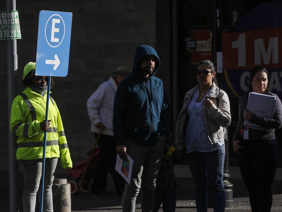 Superintendencia de Pensiones confirmó que más de 646 mil trabajadores se acogieron a la Ley del Seguro de Cesantía