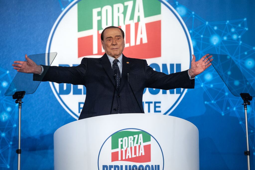 El exgobernante italiano Silvio Berlusconi en época de campaña electoral