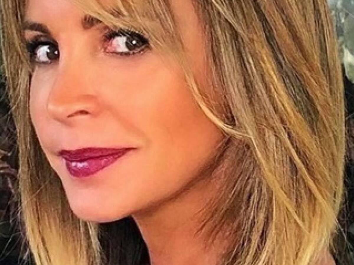 «Te queda mucho mejor»: Eva Gómez lució su pelo al natural y se llenó de halagos