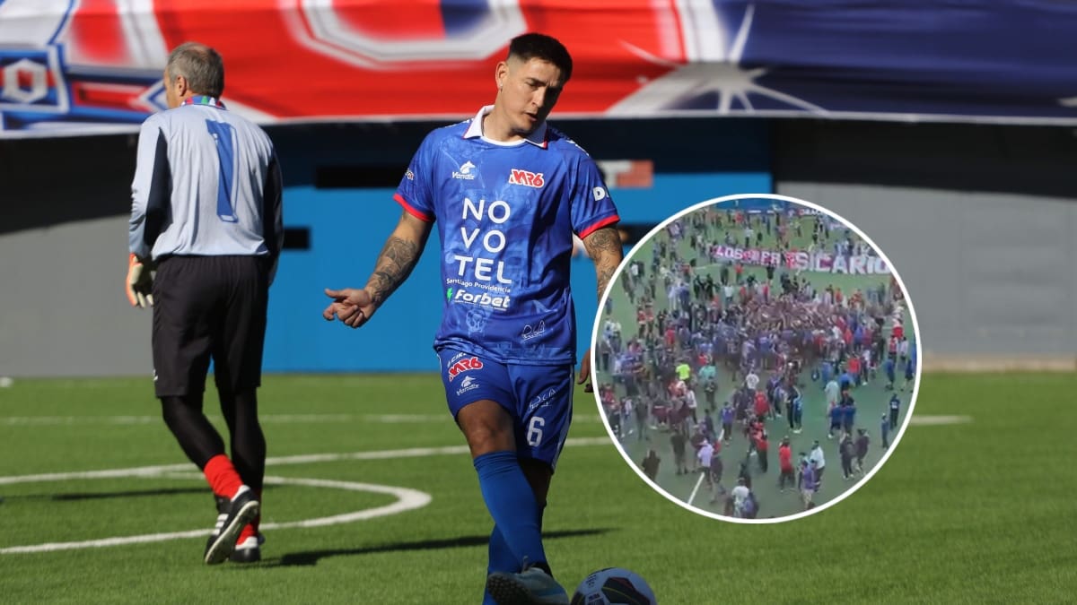 Escandaloso final: hinchas de la U invaden la cancha en el partido de despedida de Matías Rodríguez