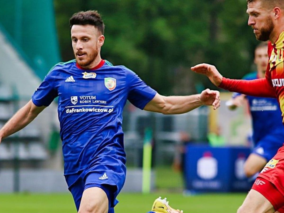 Imparable: Ángelo Henríquez se matriculó con un doblete en nuevo amistoso del Miedź Legnica