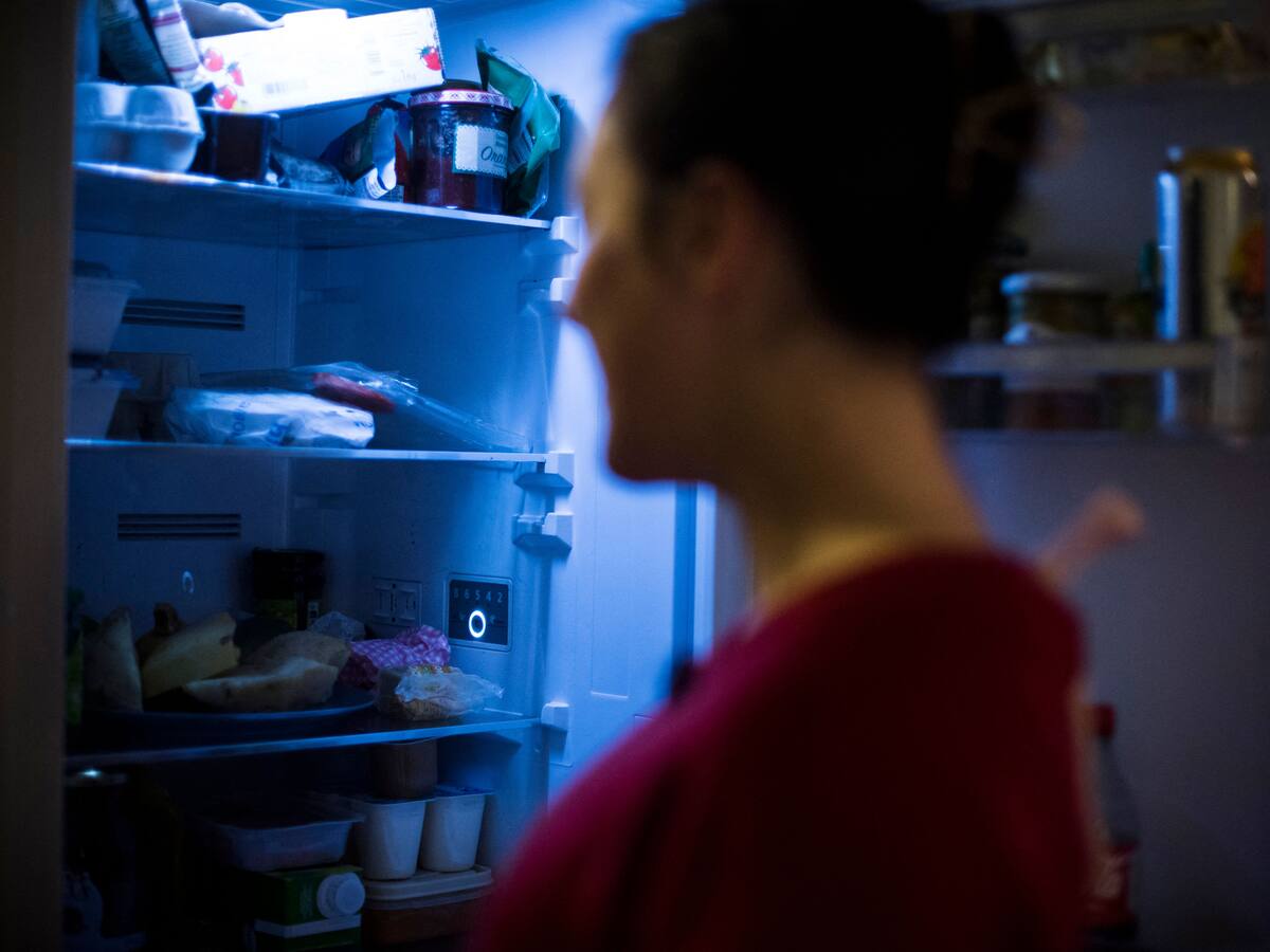Por este motivo tener el refrigerador lleno de comida puede perjudicar al planeta, según experta en sostenibilidad