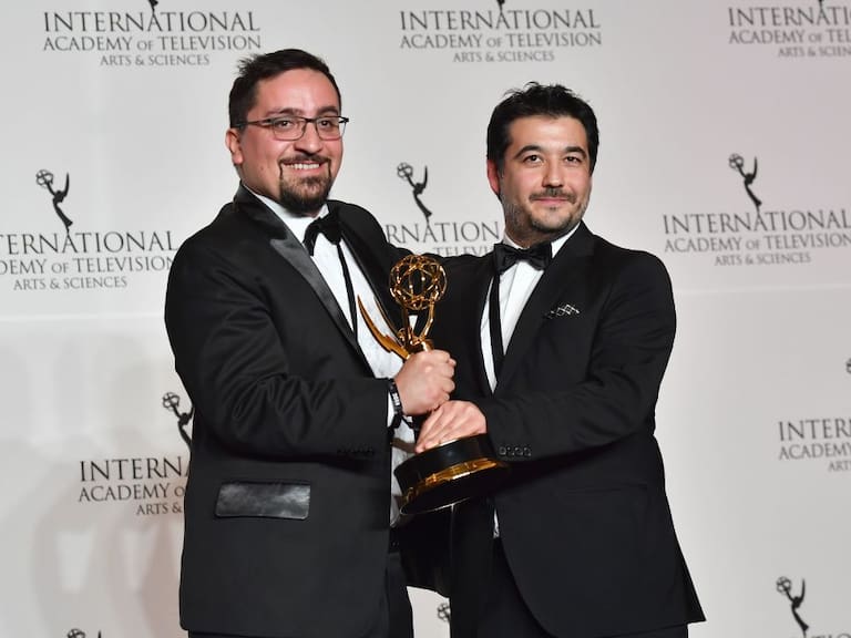 Hernán Caffiero y Antonino Ballestrazzi en los Emmy